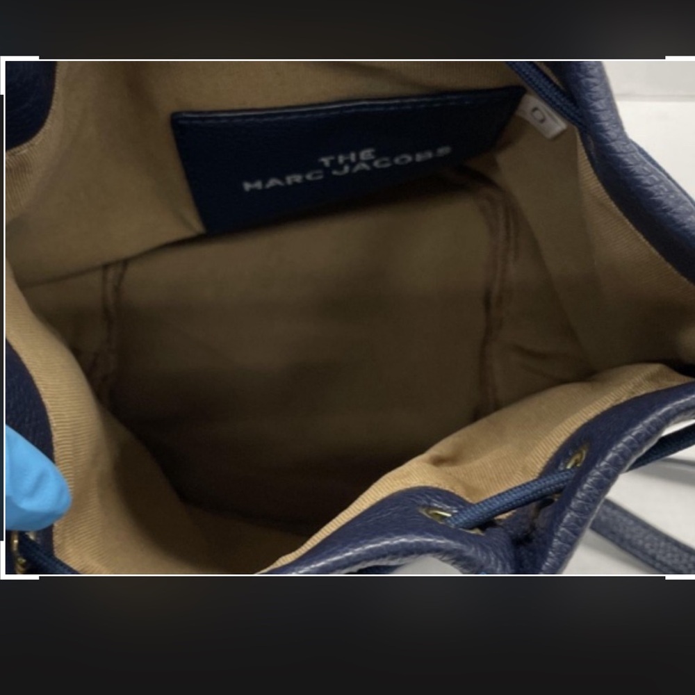 Marc Jacobs Bucket & Drawstring Navy Bucket Bag - Picture 16 of 16